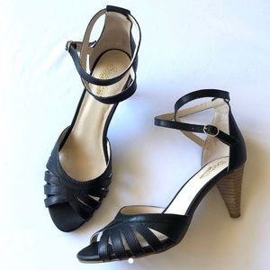 Seychelles 1950s style shoe